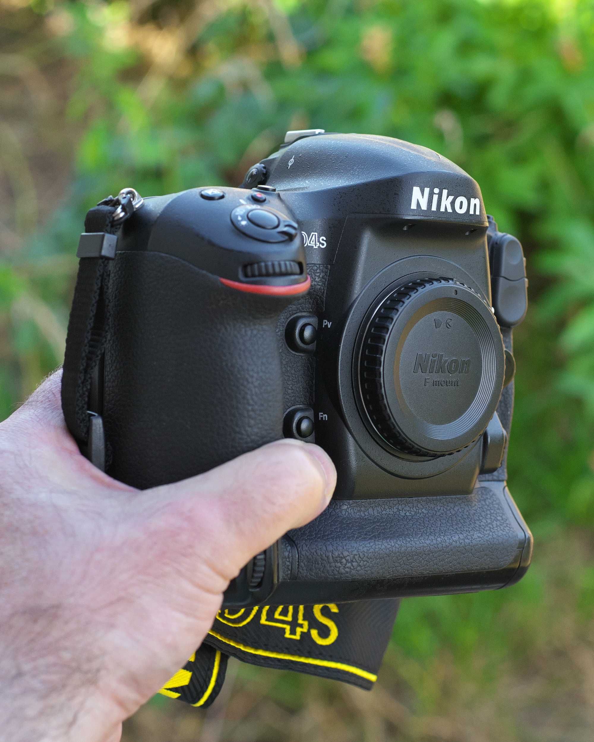 Nikon D4S full-frame camera 87,5 т. кадров