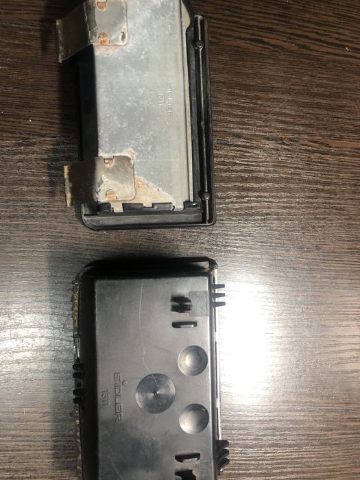 Пепельница задней двери Mersedes w124