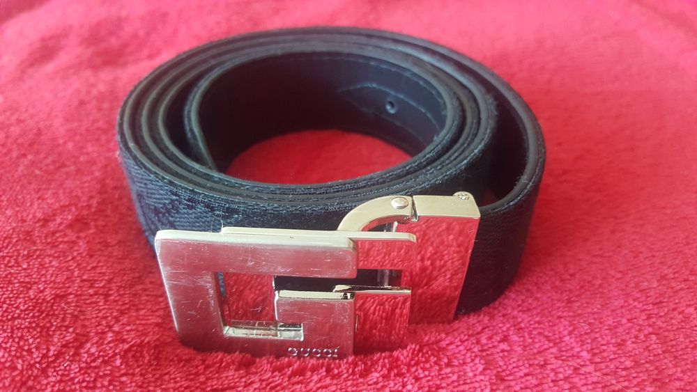 Cinto preto GUCCI