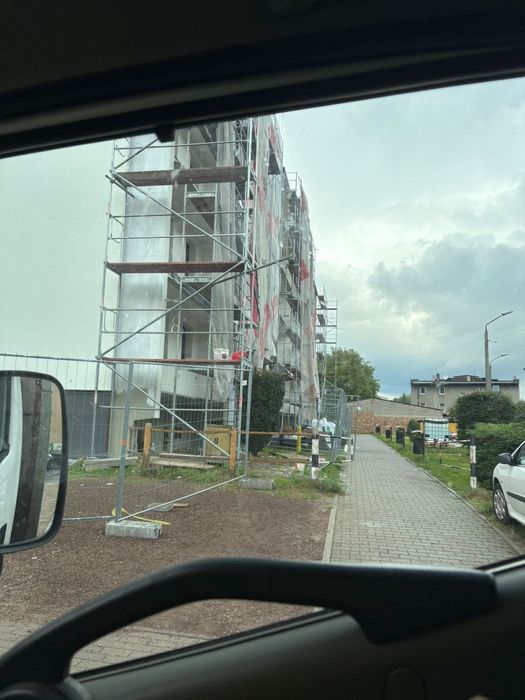 Używane rusztowanie elewacyjne fasadowe plettac na sztuki