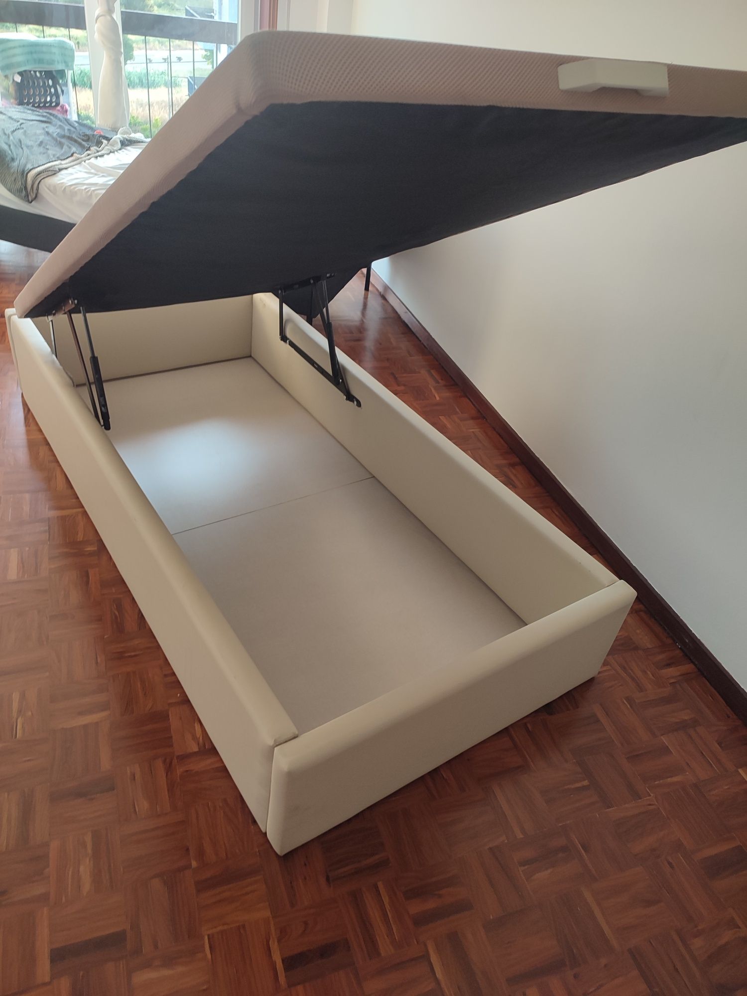 Cama sommier + colchão