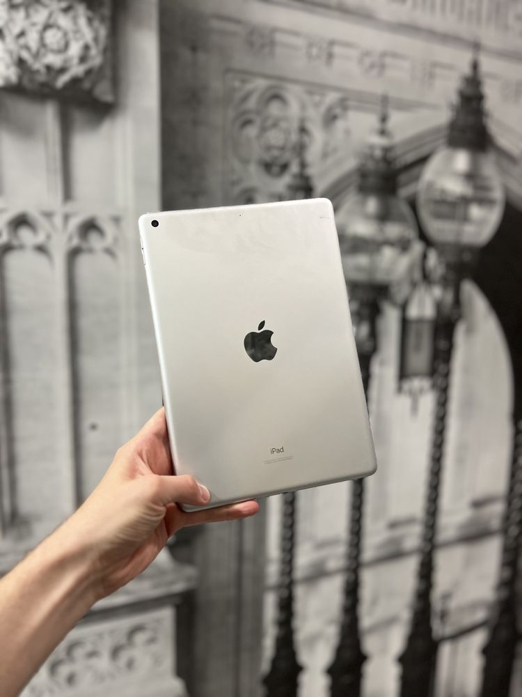 планшет Apple iPad 8 gen 2020 32gb Silver 10.2 з гарнтією АКБ 98%