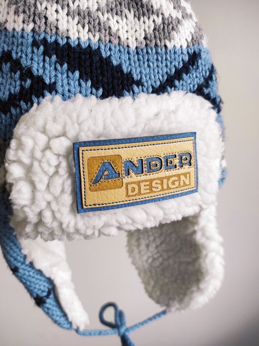 Bardzo ciepła czapka zimowa z misiem / uszatka / pilotka góralska