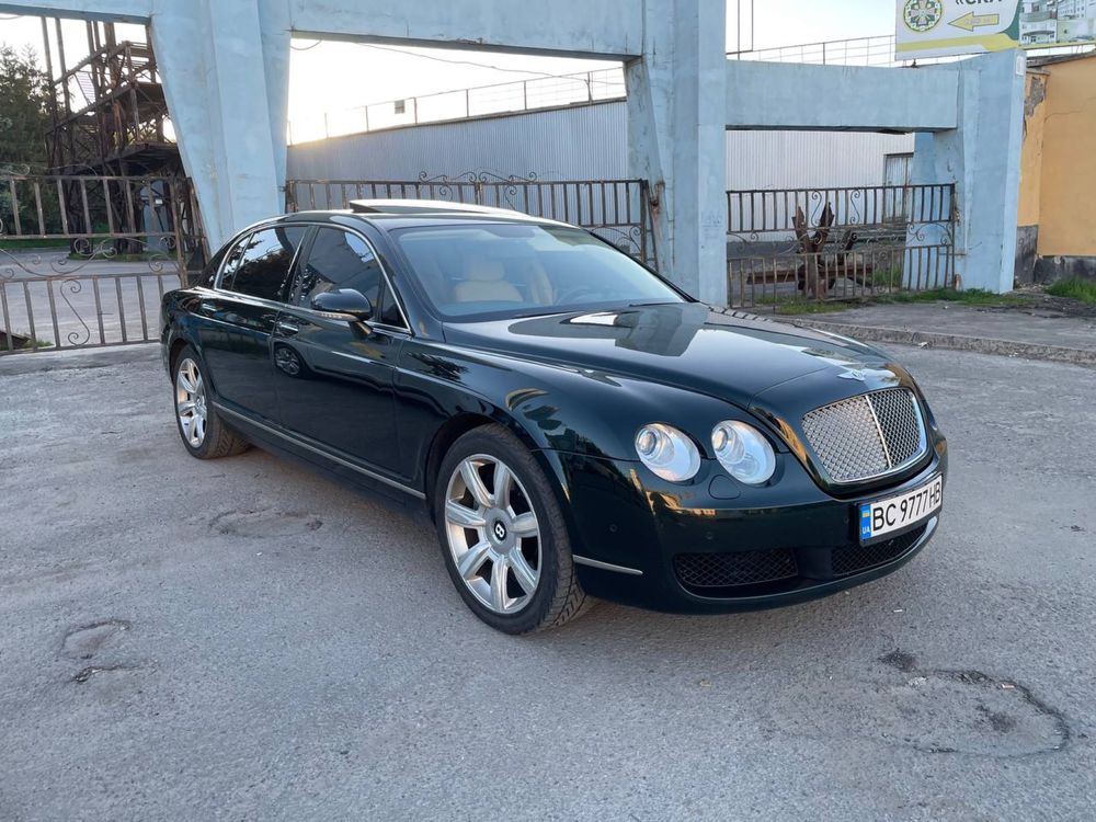 Bentley Flying Spur V12