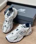 WhiteSilver\NewBalance*Damskie*ModaMR530SG UnisexTrampki.42