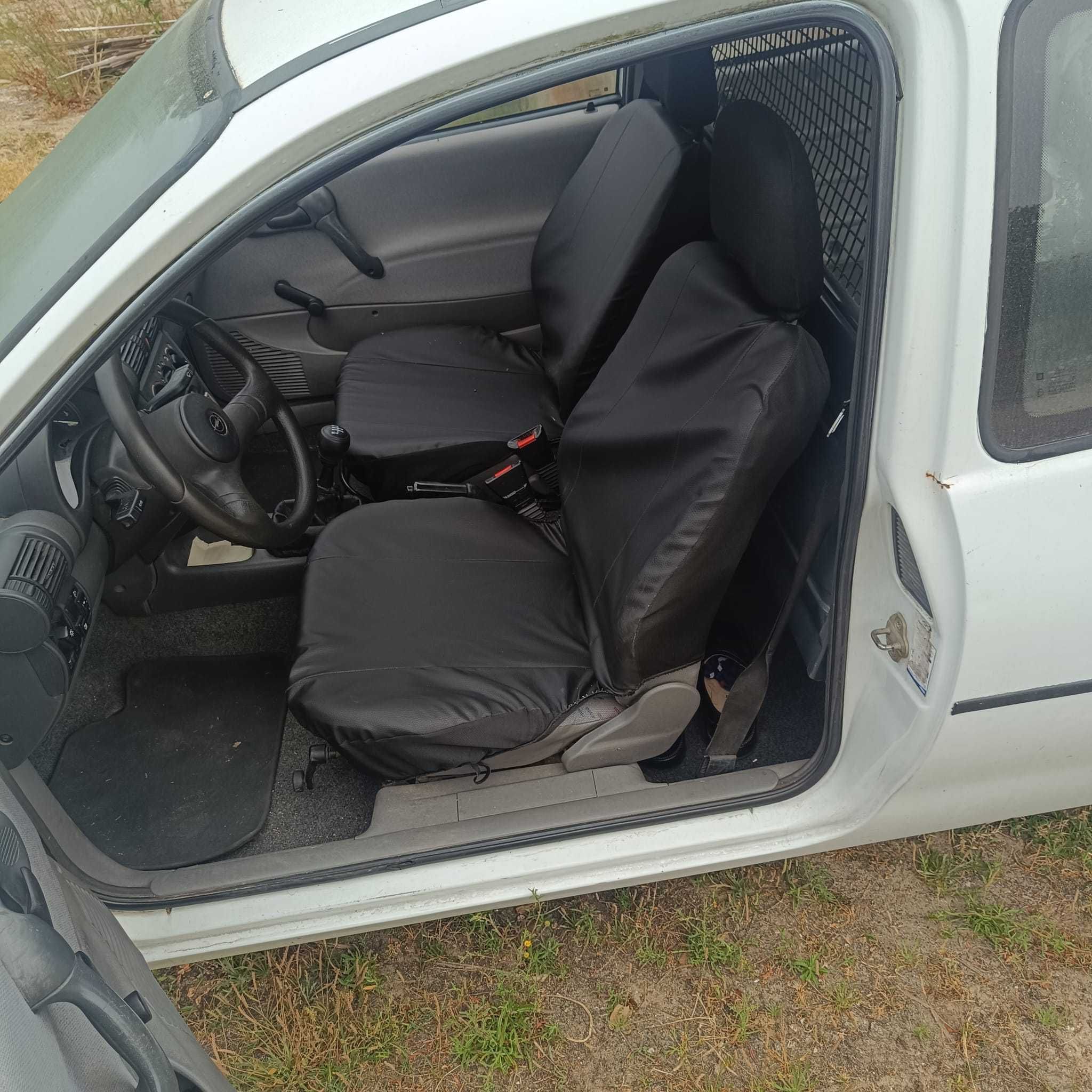 Opel Corsa 96, inspeção e IUC pagos maio 2025.