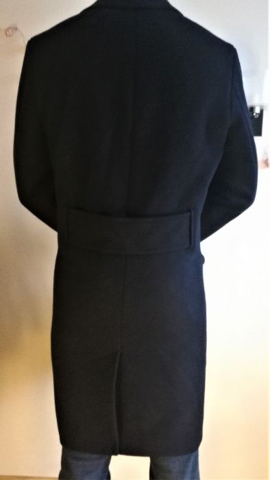 Czarny biznesowy zimowy bardzo ciepły płaszcz męski H&M