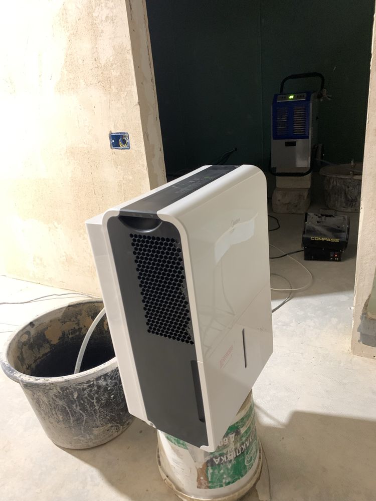 Осушувач повітря Midea MDDP-50DEN7-QA3