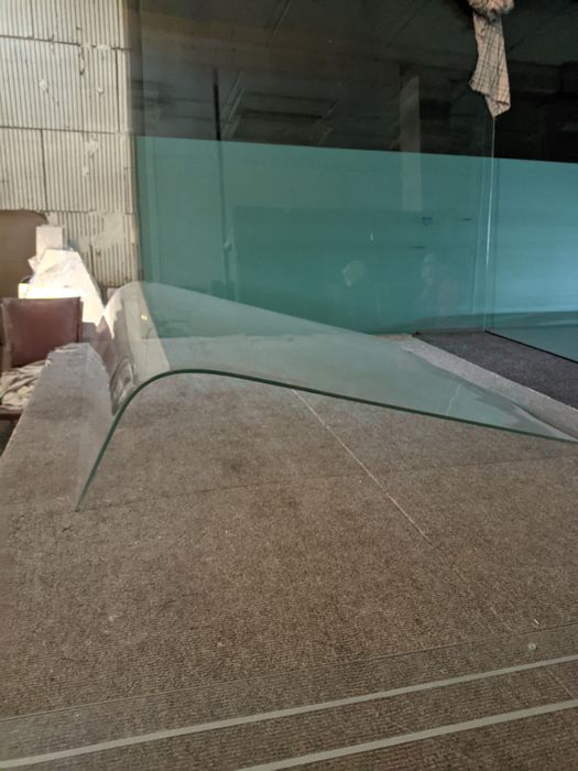 Изготовление стёкол стекло на витрину, шкаф ларь. Ремонт холодильников