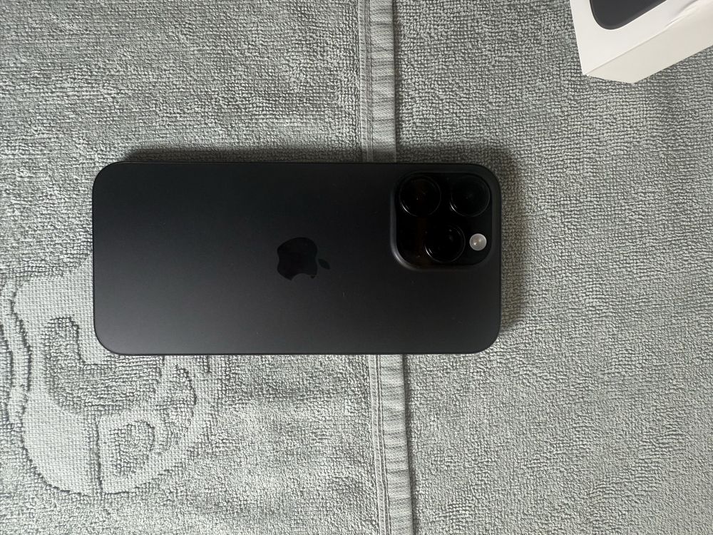 Iphone 16 pro max preto 256gb *Como novo*
