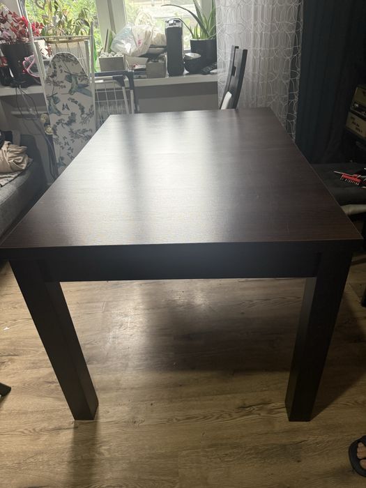 Stół ciemny  brąz   Wymiary na zdjęciach .