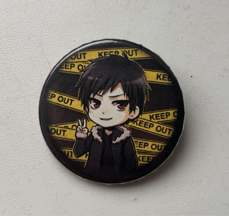 Przypinka Izaya Orihara