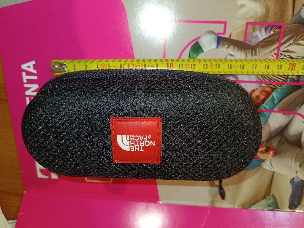 The North Face -Orginalny twarde etui na okulary..idealne z USA.