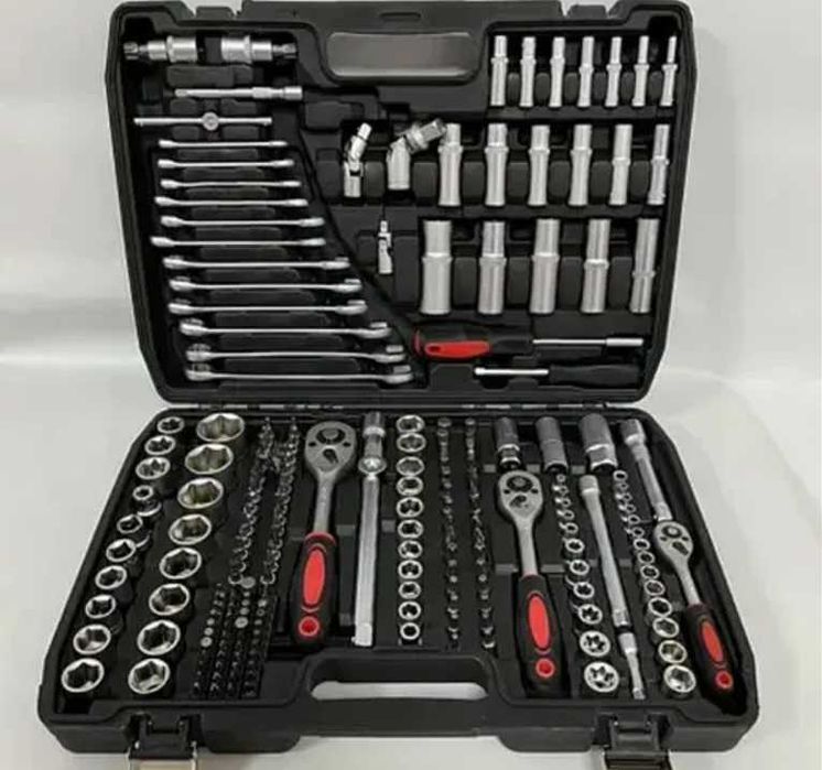 Набори професійних авто інструментів головок ключів від 40 до 216 ел.