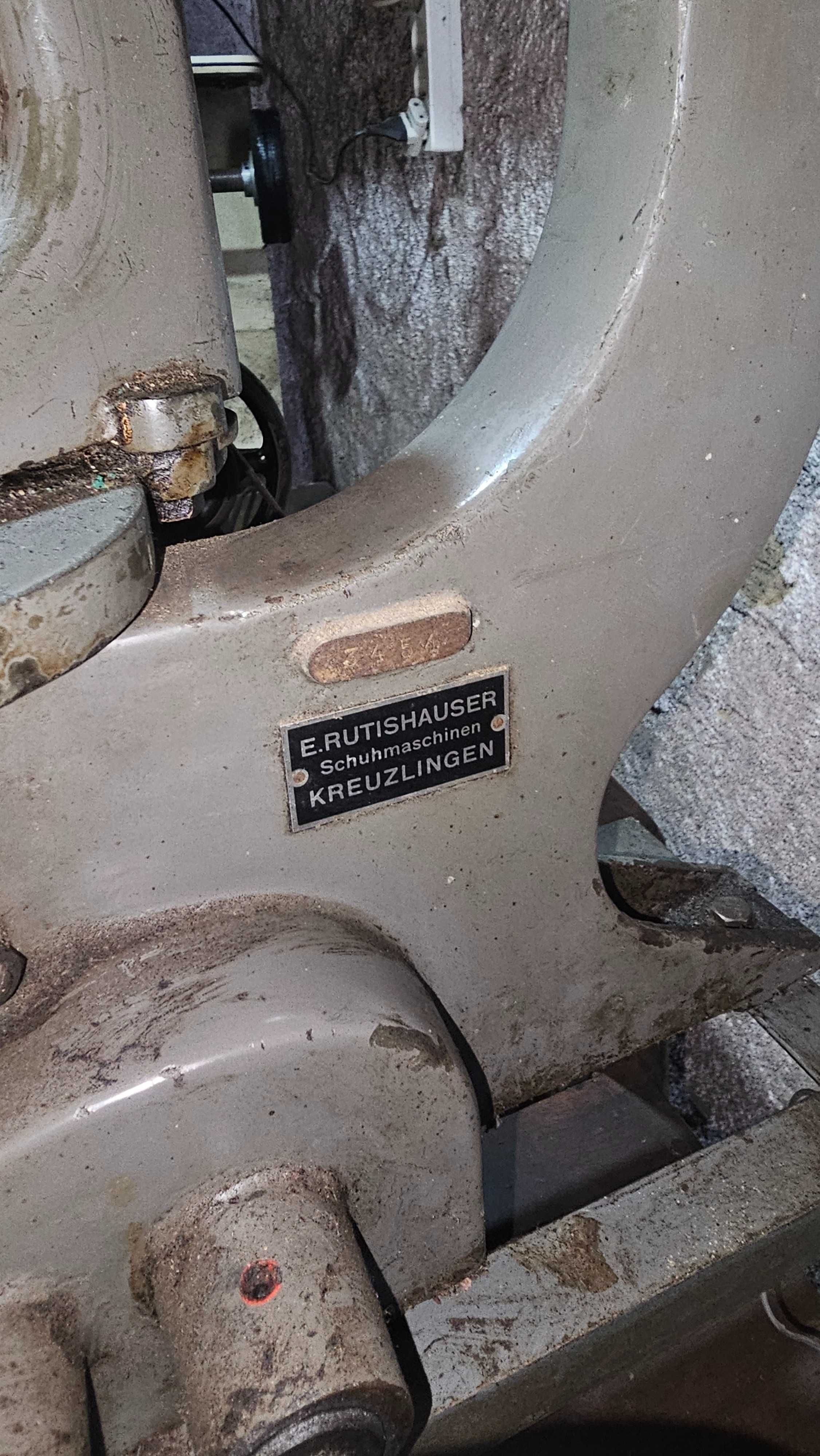 Máquina de Cozer Solas/Palmilhar