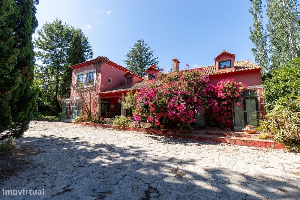 Vila de Prestígio T7+2 com 5.000 m² de Privacidade na Verdizela