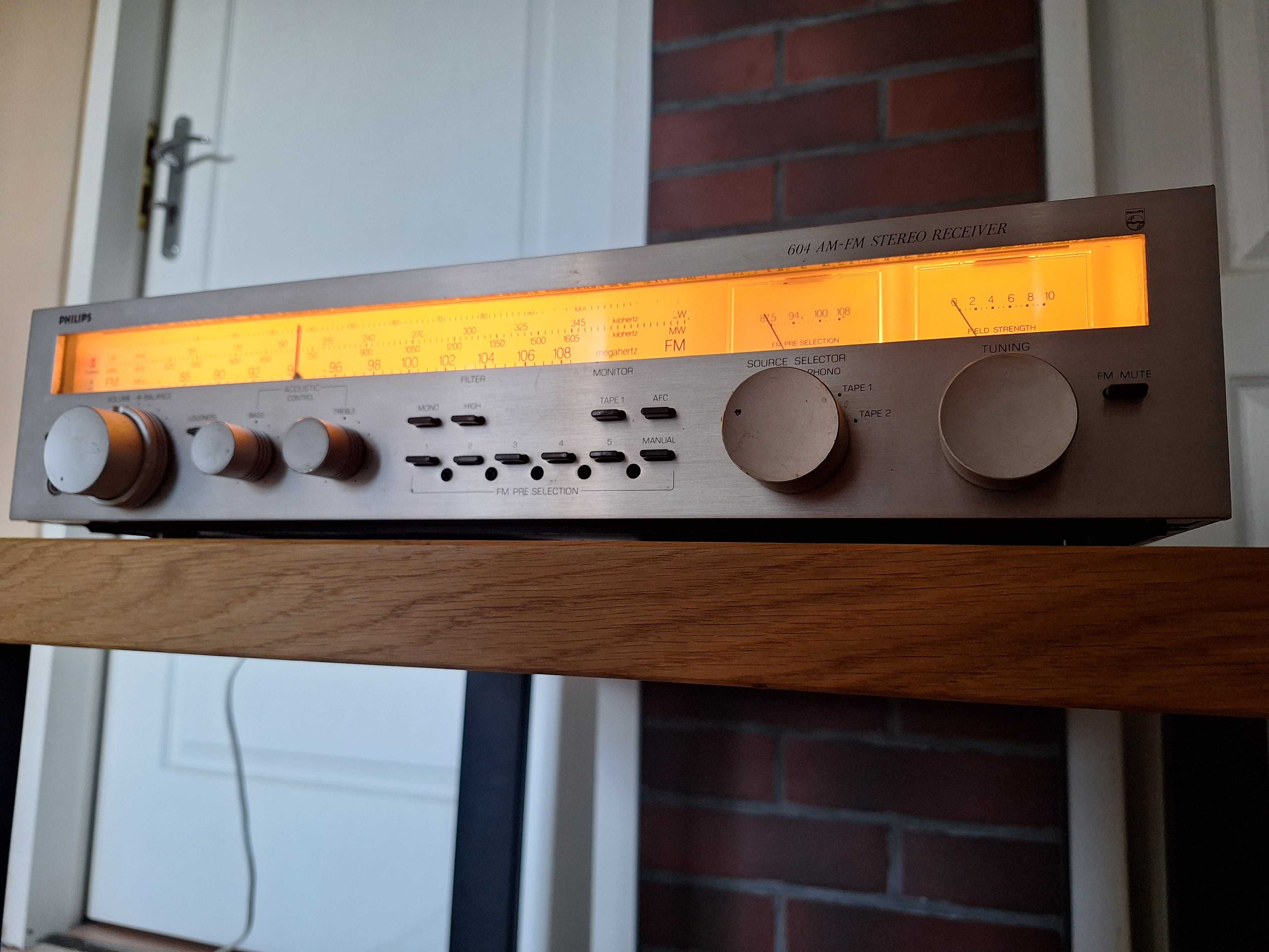Amplituner Philips 604
