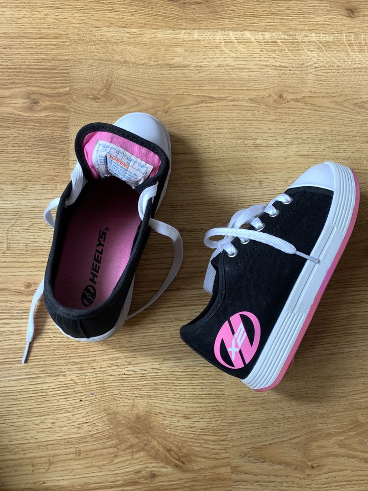 Кеды на роликах Heelys X2 Fresh – Black/Pink р.34, кроссовки