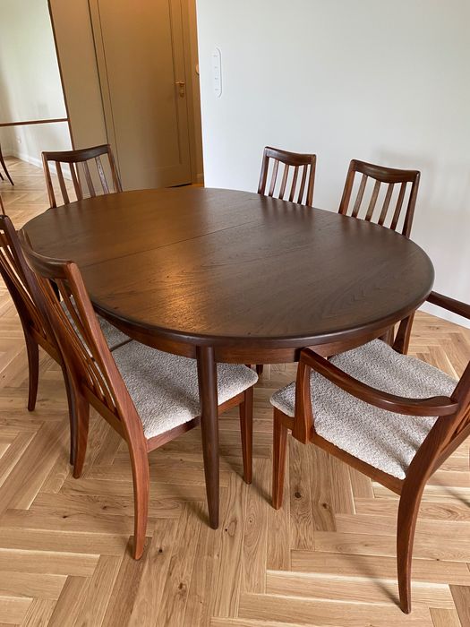 Stół palisandrowy rozkładany G Plan i krzesła vintage