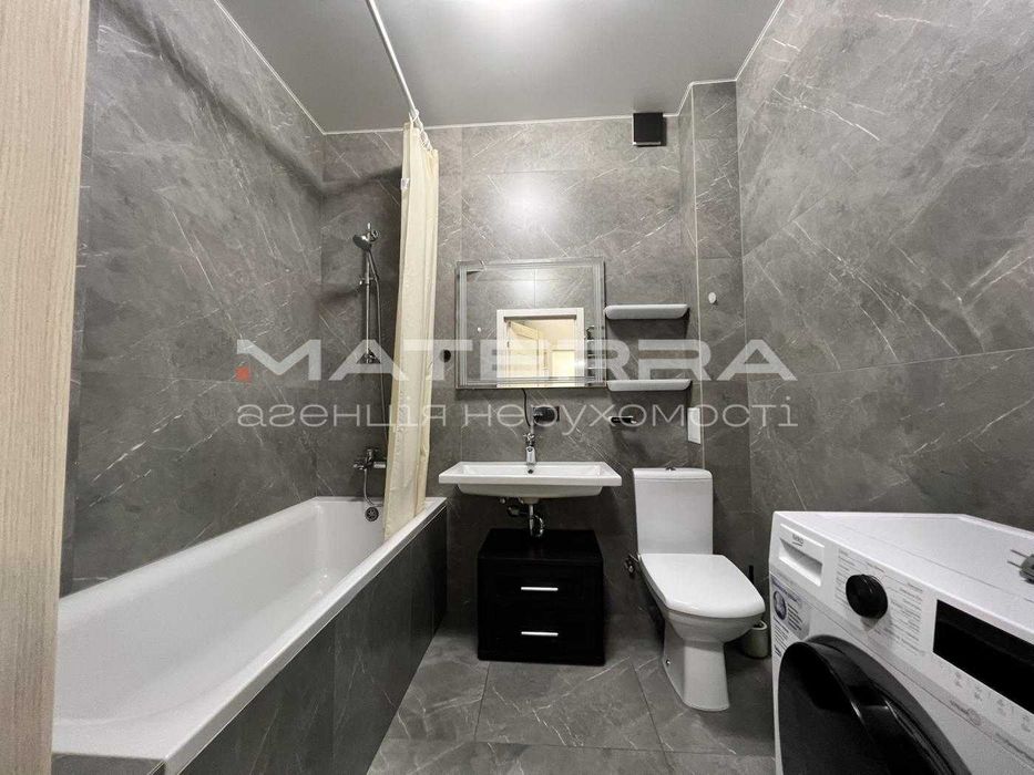 Гатне продаж таунхауса 180м2 з ремонтом і меблями бомбосховище