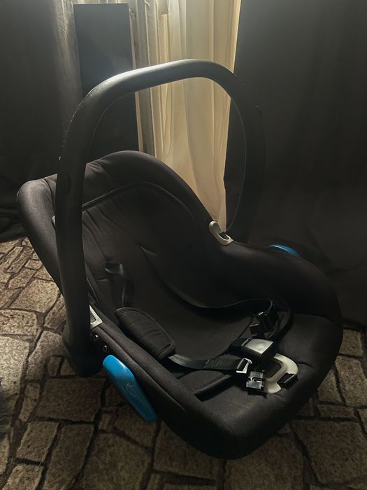 Автокрісло-люлька