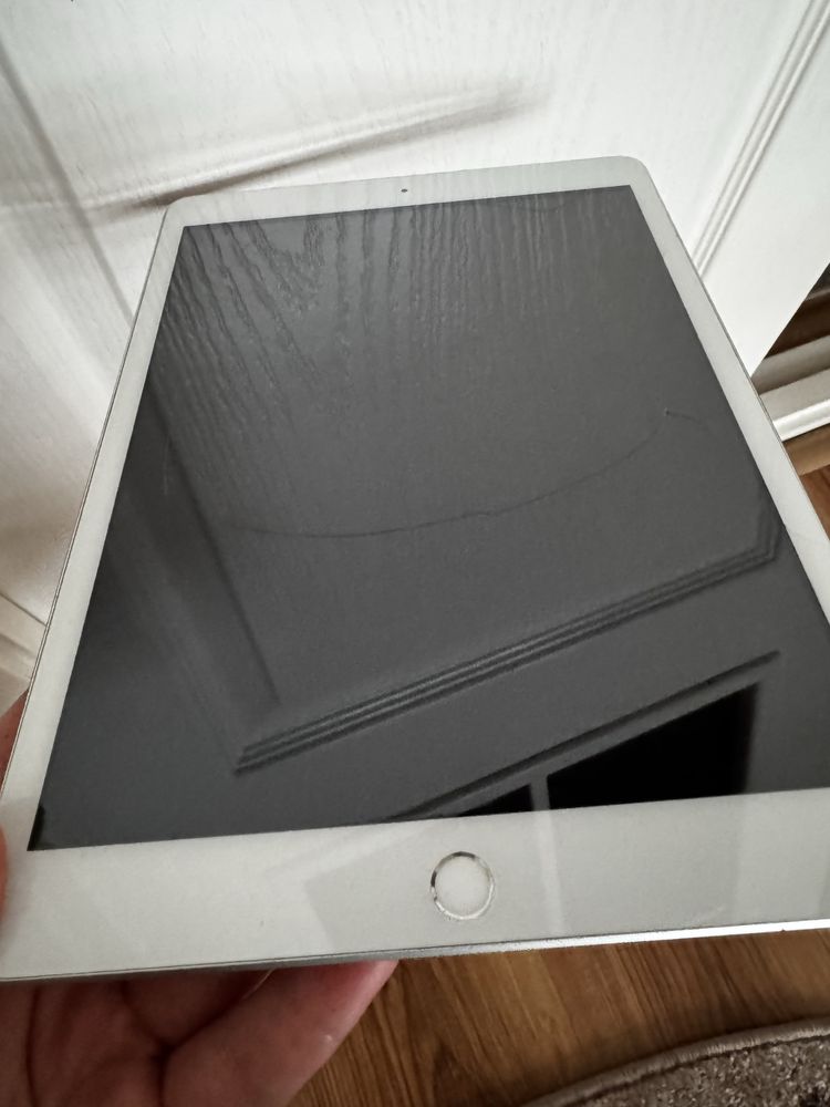 Ipad 8 10.2 на 32 lte