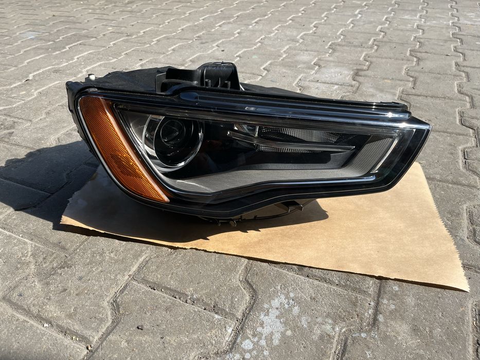 Lampa prawa reflektor Audi A3 S3 8V xenon led USA 8V0.941.006B