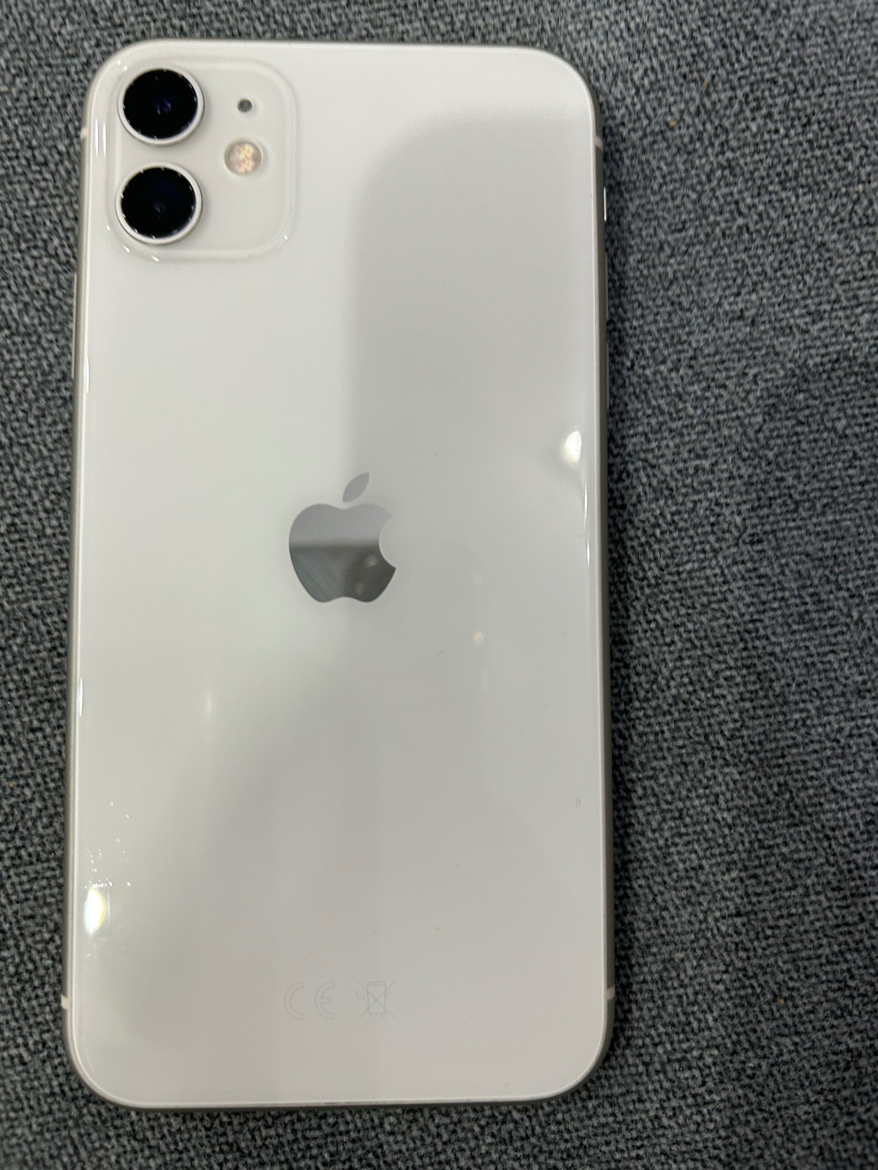 iPhone 11 jak nowy biały 128