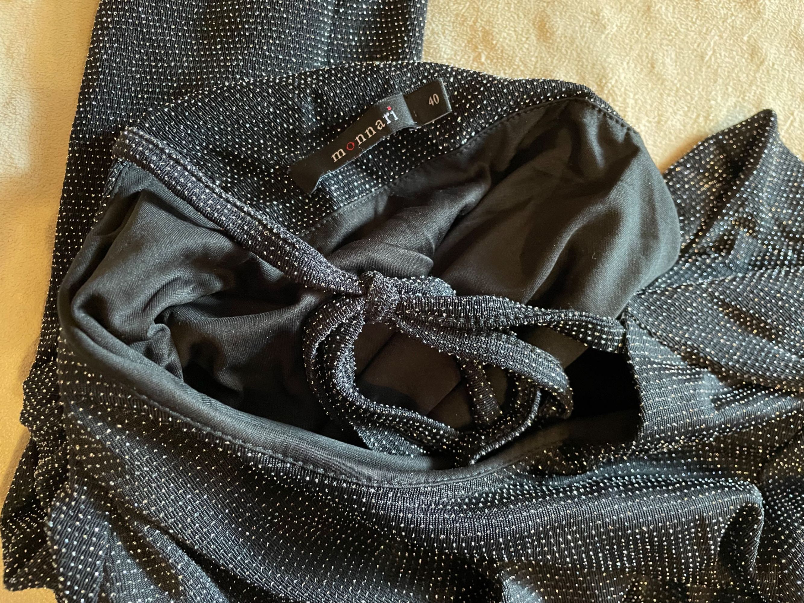 Piękna sukienka wieczorowa midi Monnari, r. 40