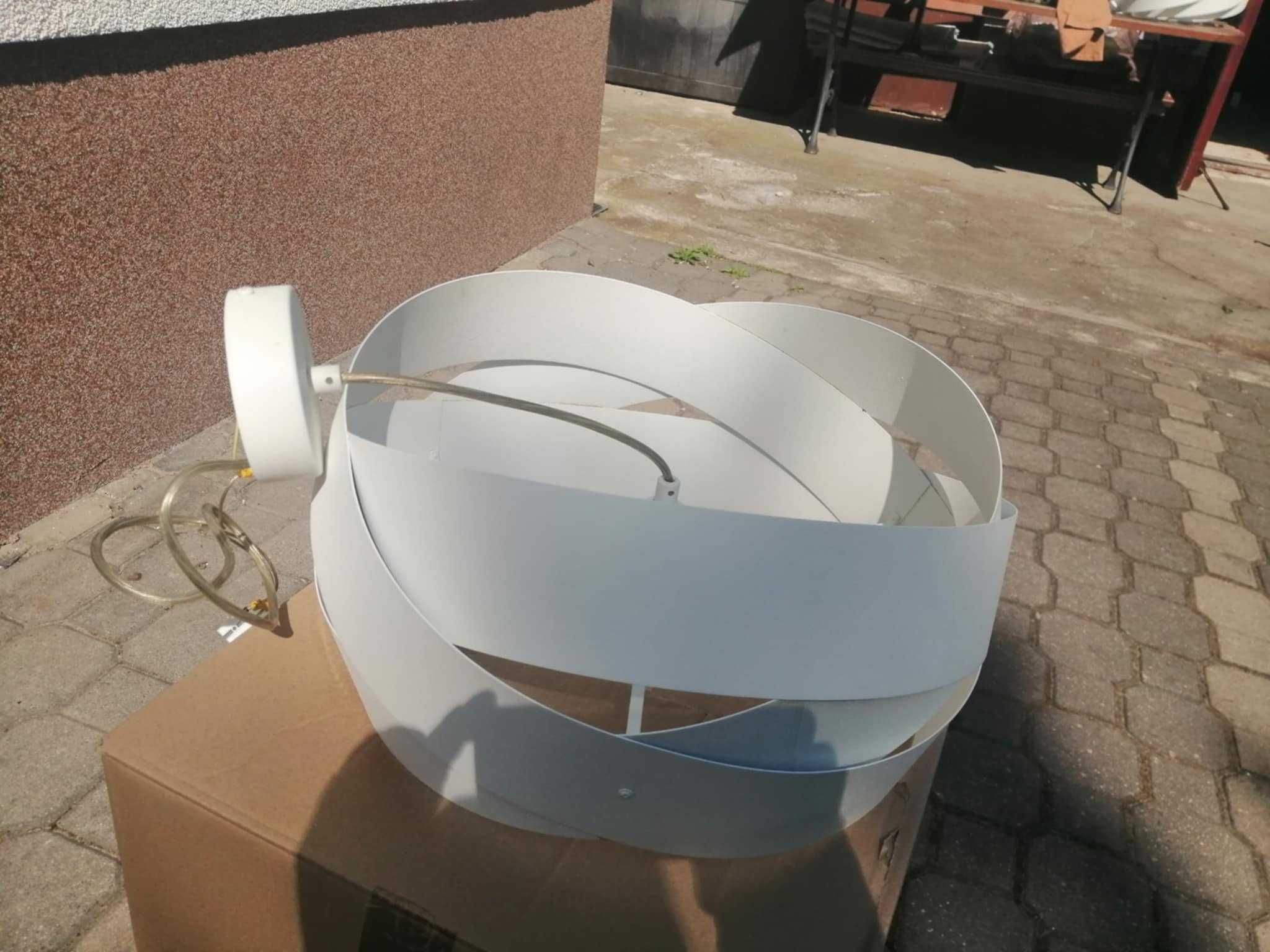 Lampy wiszące białe malowane proszkowo