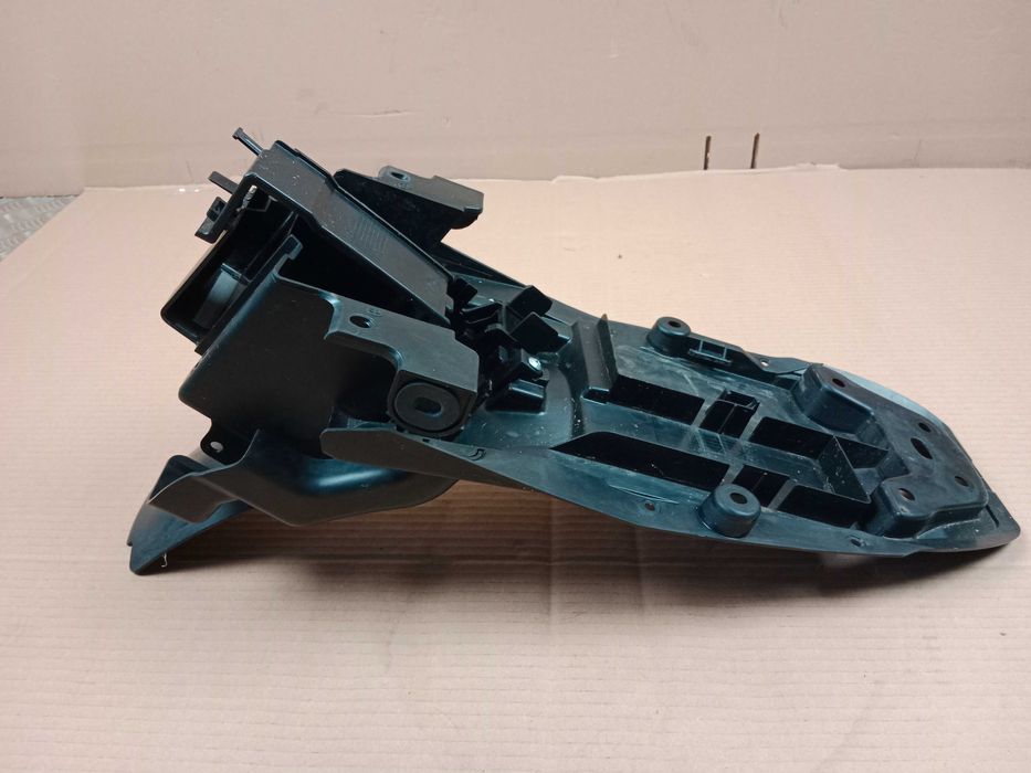 SUZUKI SV 650 X Wypełnienie Stelaża Tył Nadkole 2020