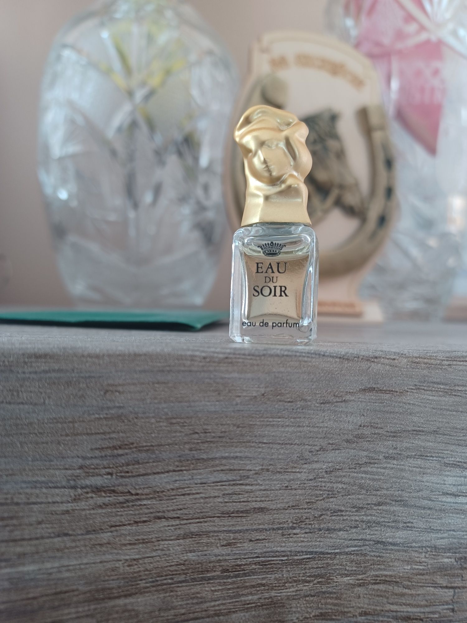 Perfum Eau Du Soir miniaturka 2ml.