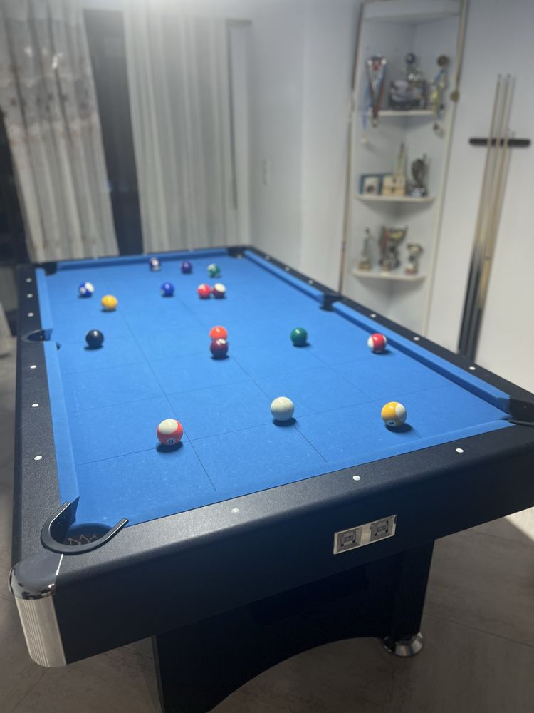 Mesa de Bilhar usada em ótimo estado + acessórios completos