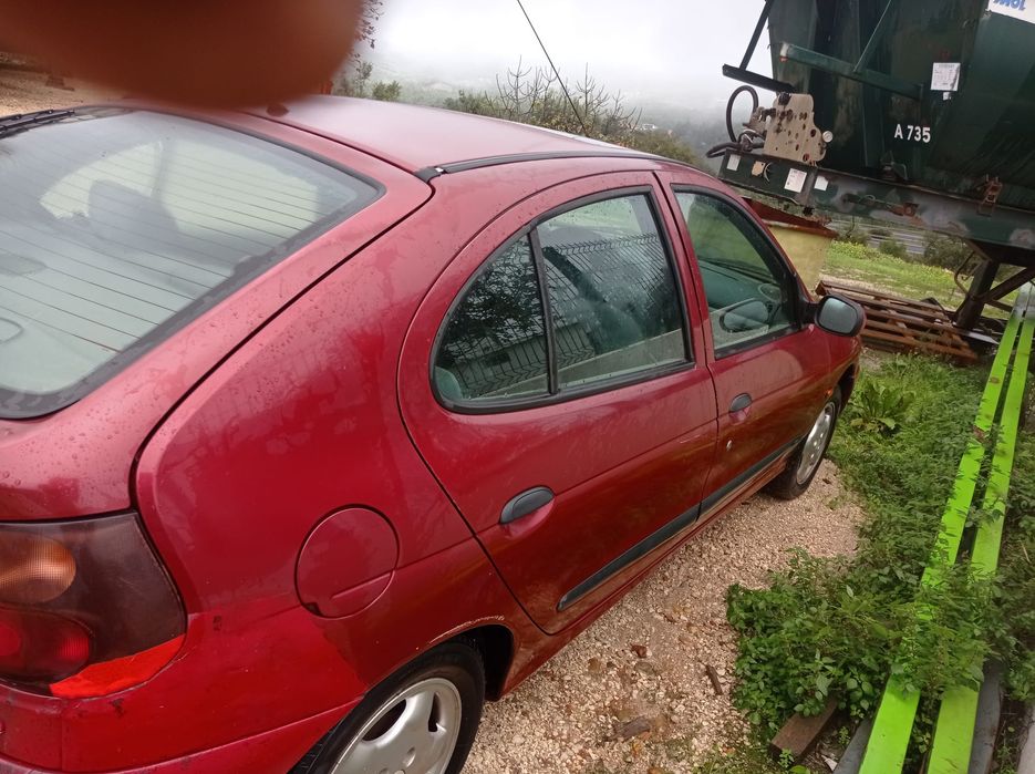 Megane gasolina com imspécão