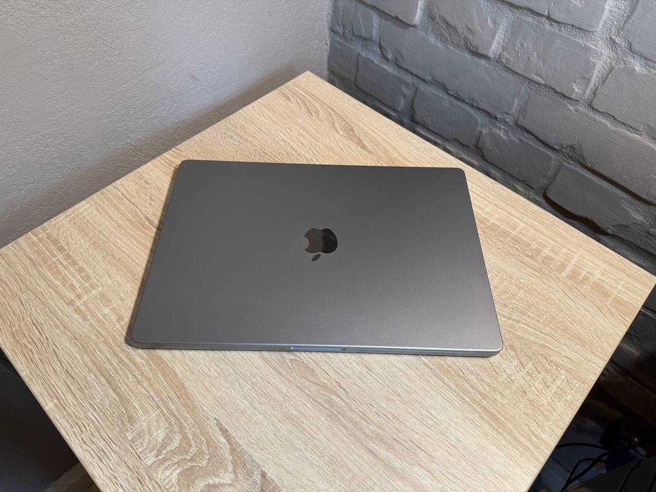 MacBook Pro 16” Space Gray 2021 (MK183LL/A) M1 Pro/16/512