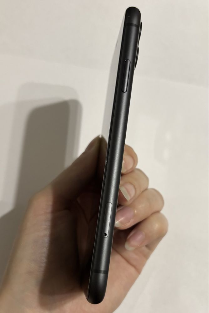 Apple iPhone 11 128GB Black Neverlock
