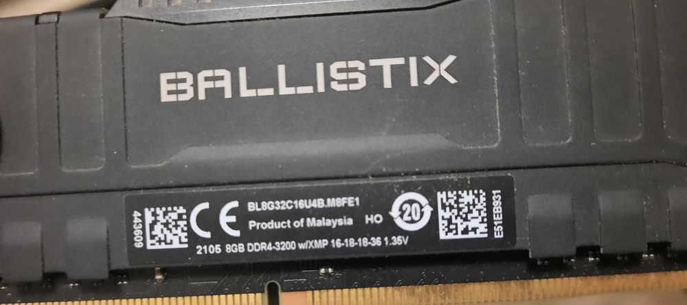 Озу Crucial DDR4 16GB (2x8GB) 3200Mhz Ballistix Black