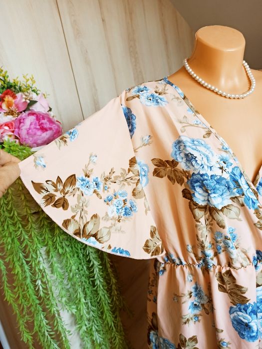 Sg Urocza kopertowa letnia sukienka  44 , XL shein