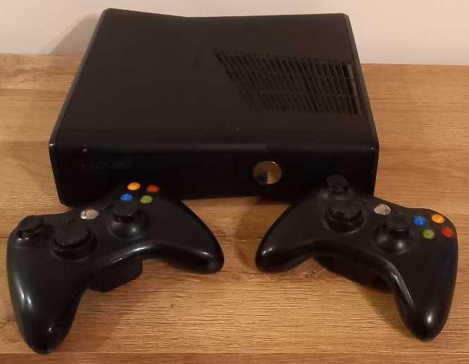 Konsola XBOX 360