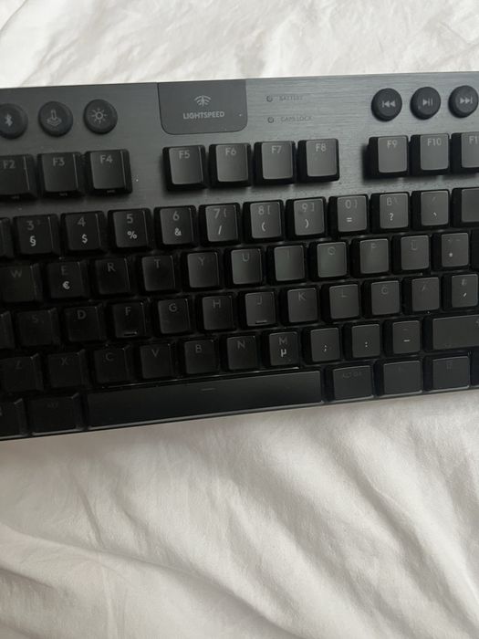 Klawiatura bezprzewodowa logitech G915 TKL LIGHTSPEED