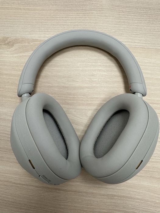 Auscultadores com cancelamento de ruído sem fios WH-1000XM5