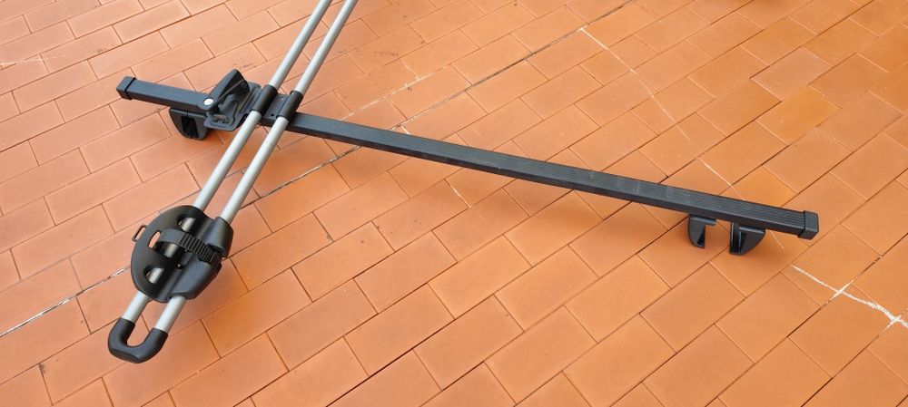 Suporte bicicleta THULE + Barras de tejadilho Cruz