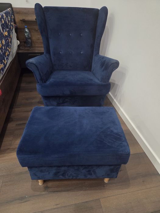 Fotel uszak z podnóżkiem