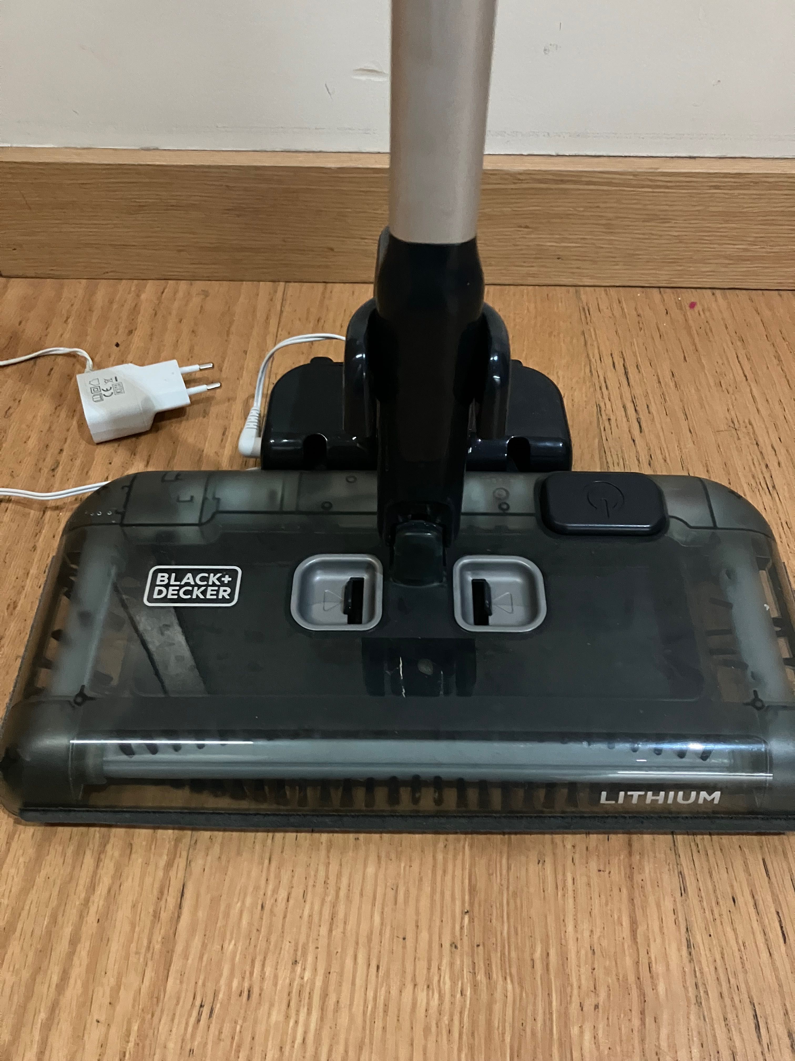 Vassoura Elétrica- BLACK+DECKER - Com Garantia