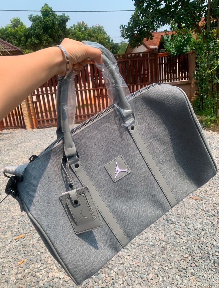 Дорожня сумка Jordan Monogram Duffle Bag сіра ОРИГІНАЛ