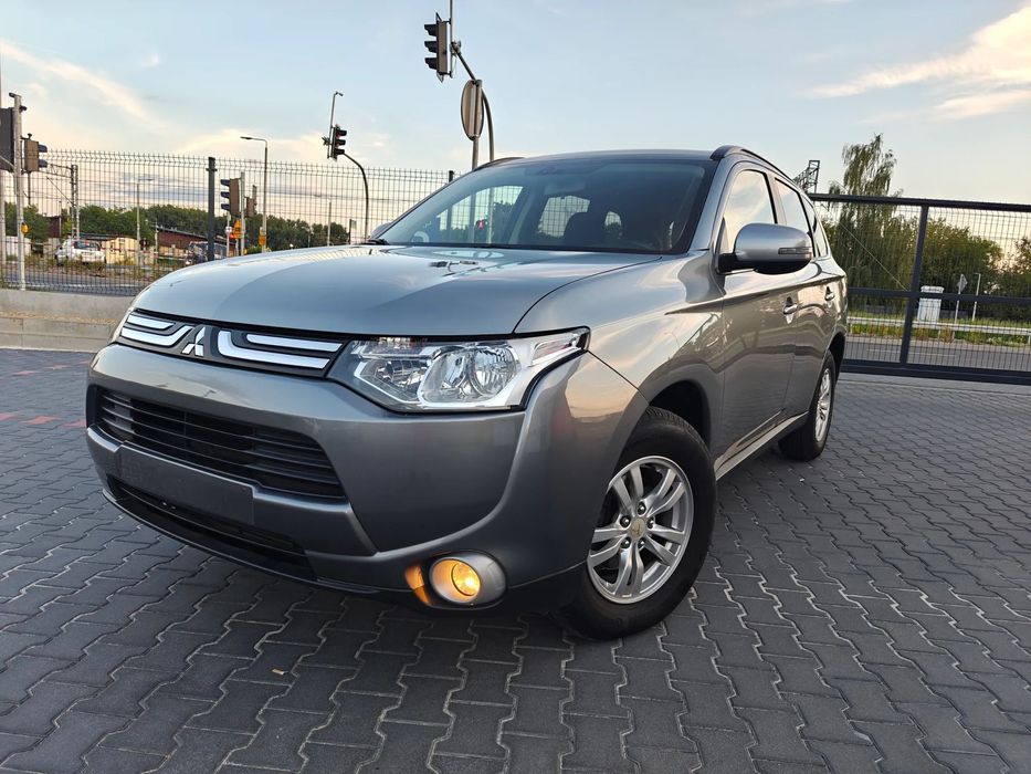 Mitsubishi Outlander Wyjątkowa sztuka. Tylko 108 tysięcy kilometrów, pierwszy właściciel.