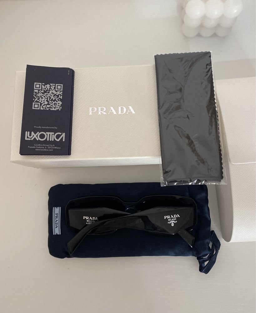 Óculos de sol Prada