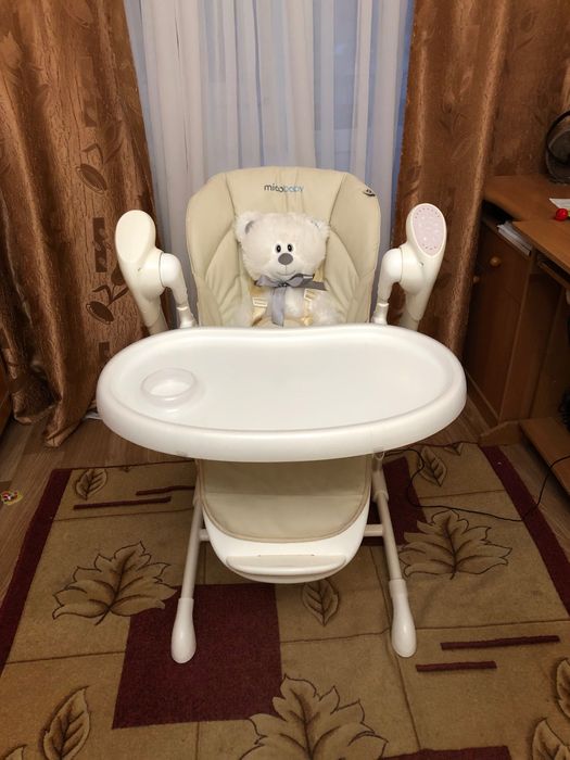 Столик для годування, гойдалка