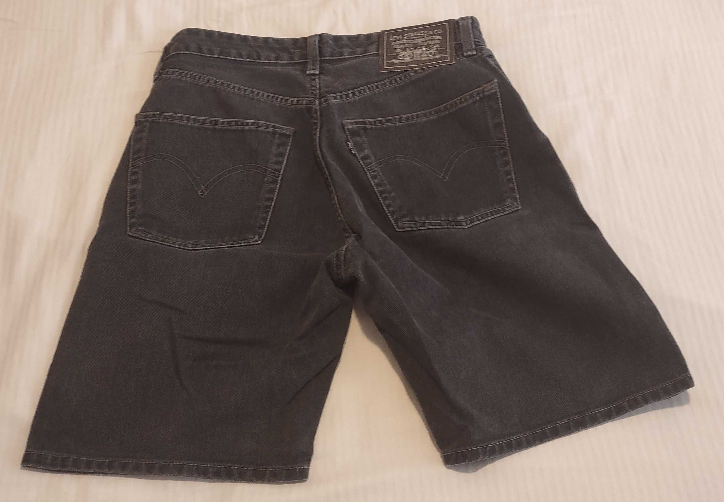 spodnie krótkie spodenki Levis - używane