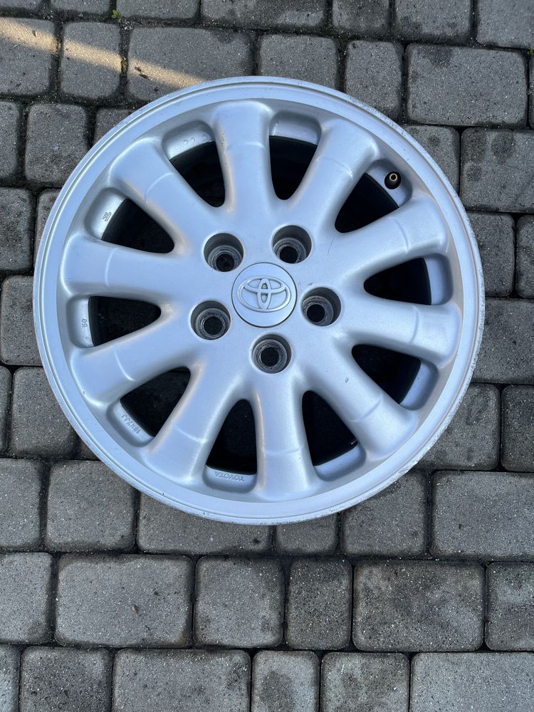 Alufelgi 5x114,3 16 cali Toyota Corolla Auris Avensis